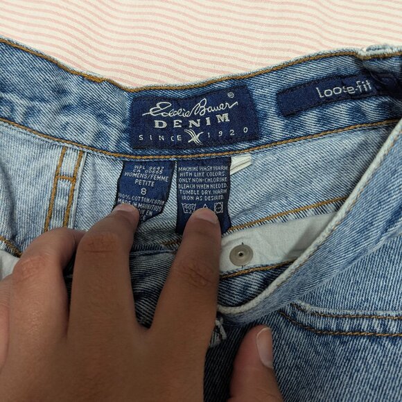 Classic 90's Denim Shorts - Picture 2 of 3